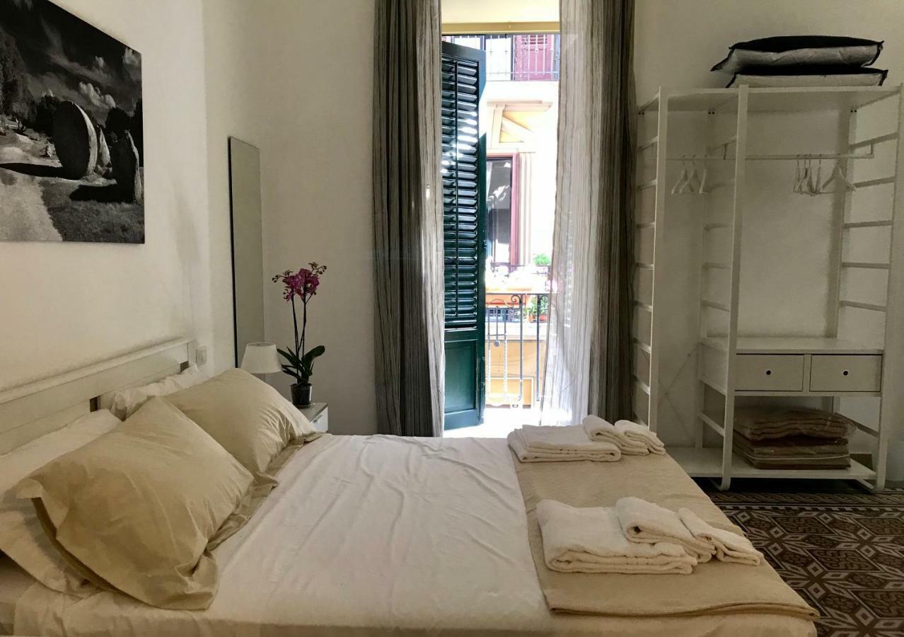 Fofino'S Rooms Palermo Kültér fotó