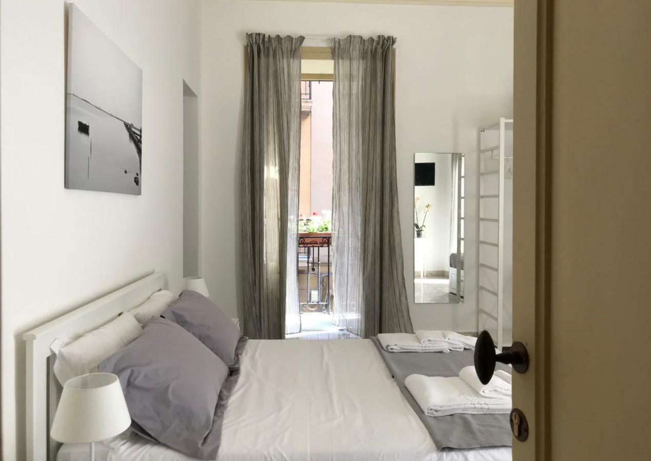 Fofino'S Rooms Palermo Kültér fotó